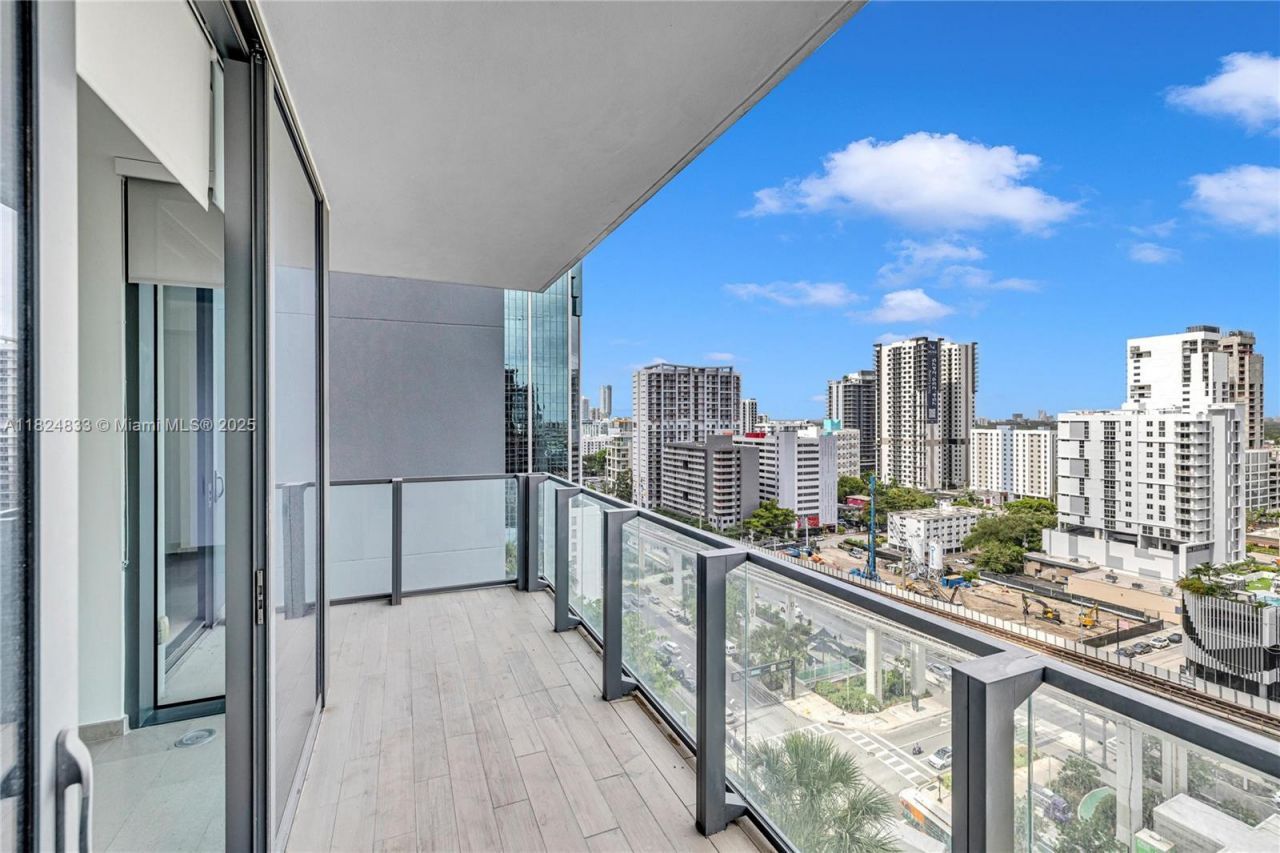 88 SW 7th St, Unit 1006, Miami, FL 33130 Photo
