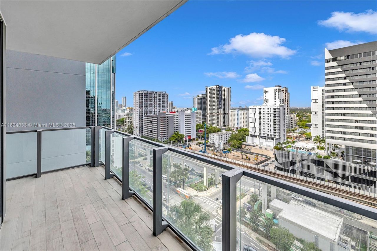 88 SW 7th St, Unit 1006, Miami, FL 33130 Photo