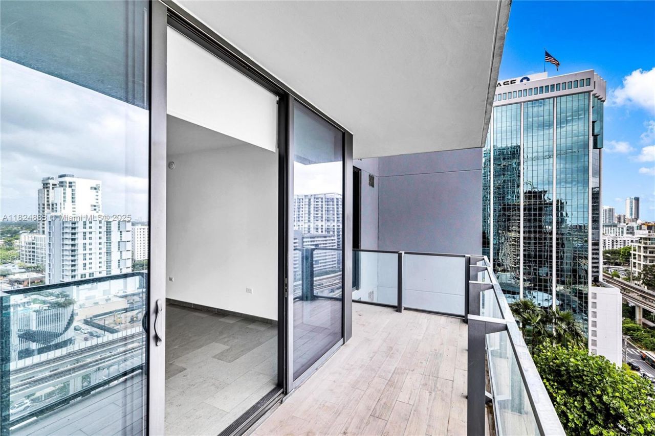 88 SW 7th St, Unit 1006, Miami, FL 33130 Photo