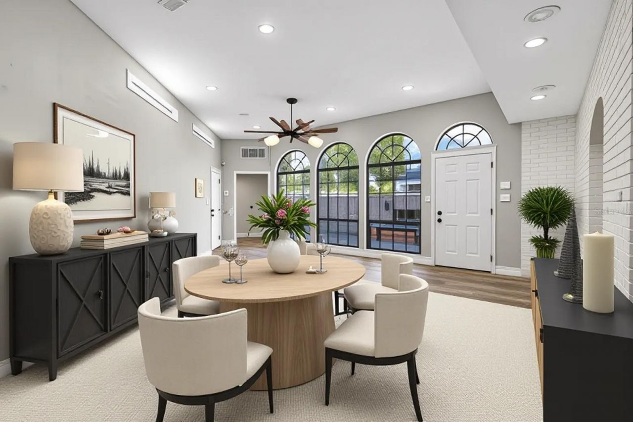 216 S Shore Crest Drive, Tampa, FL 33609 Photo