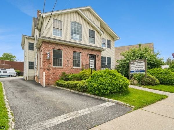 26 Millburn Ave Rm 6, Springfield, NJ 07081