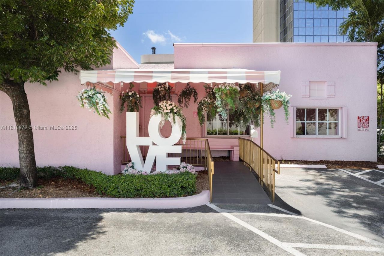 2345 SW 37th Ave, Miami, FL 33145 Photo