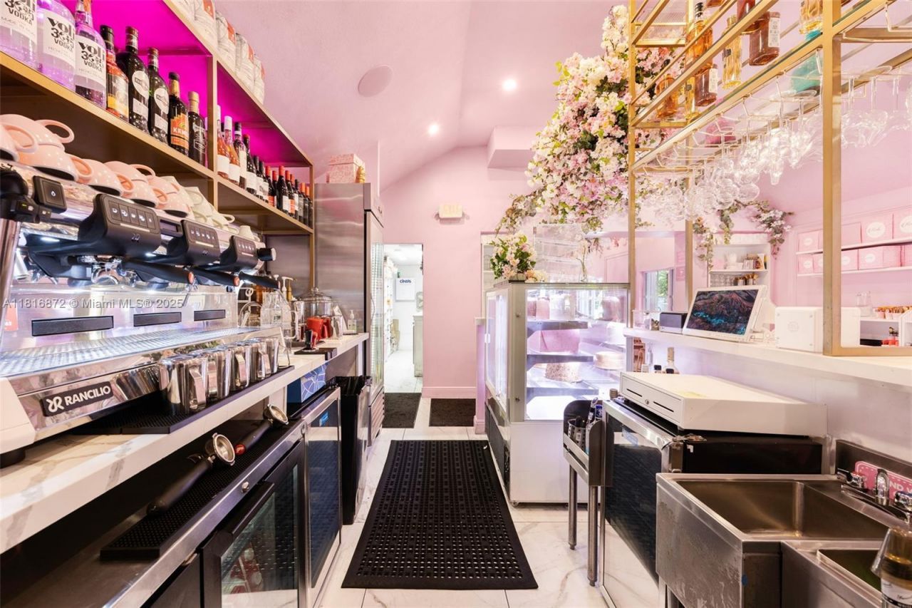 2345 SW 37th Ave, Miami, FL 33145 Photo