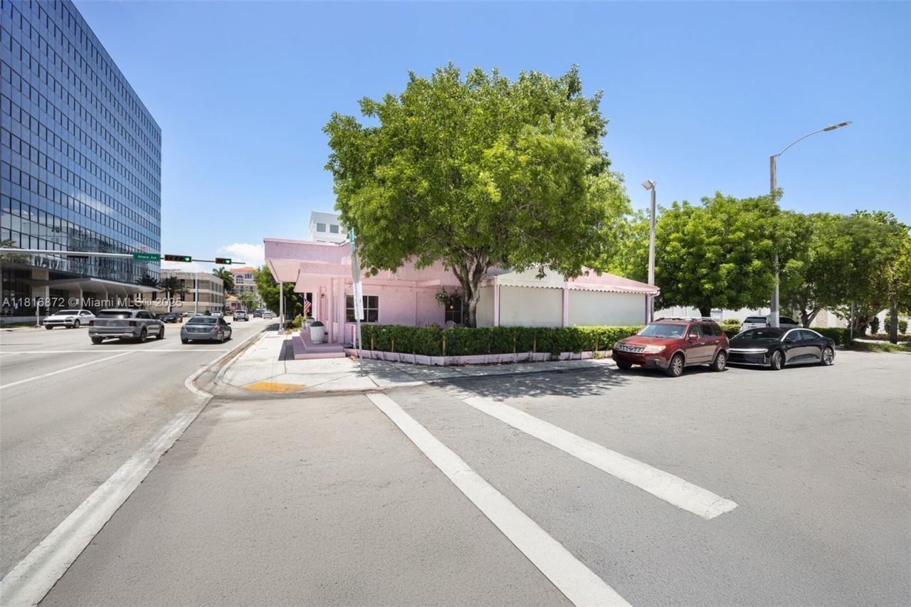 2345 SW 37th Ave, Miami, FL 33145 Photo