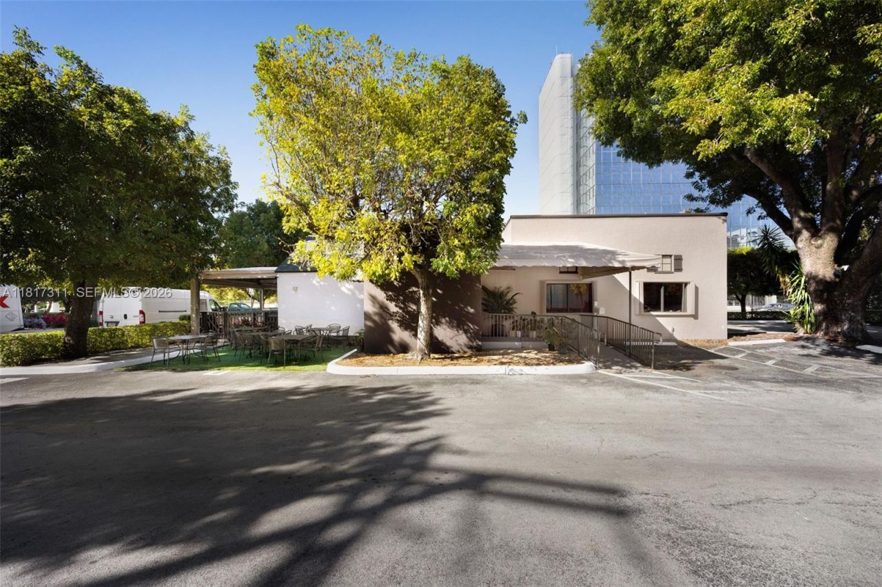 2345 SW 37th Ave, Miami, FL 33145 Photo