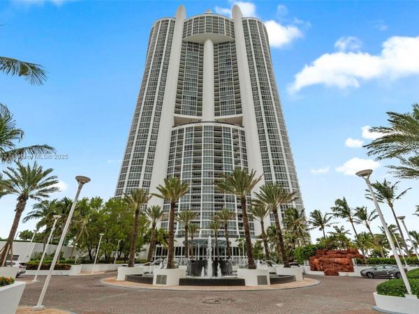 18201 Collins Ave, Unit SPA201, Sunny Isles Beach, FL 33160