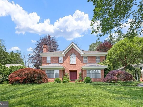 2 FARRON DRIVE, CHADDS FORD, PA 19317