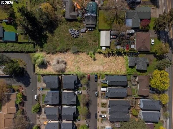 SE 137TH AVE, Portland, OR 97236