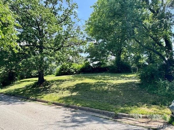 3558 Wabash, St Louis, MO 63139