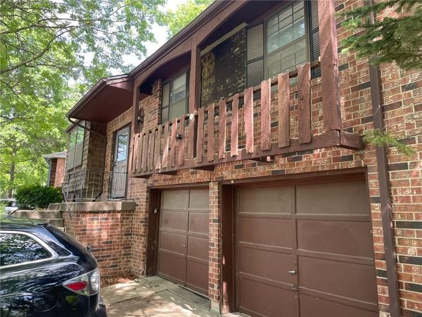 3212 Canterbury Road, Blue Springs, MO 64015