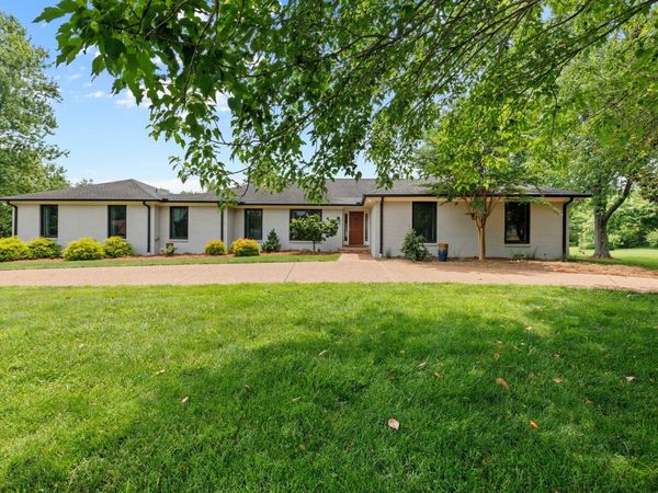 5013 Woodland Hills Dr, Brentwood, TN 37027