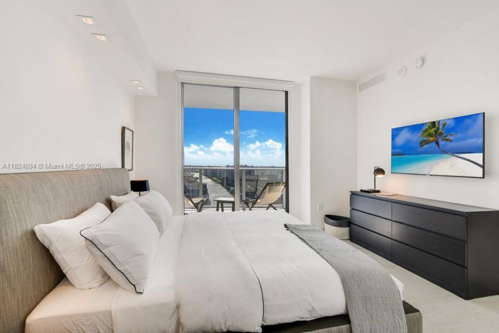 4010 S Ocean Dr, Unit T3708, Hollywood, FL 33019 Photo