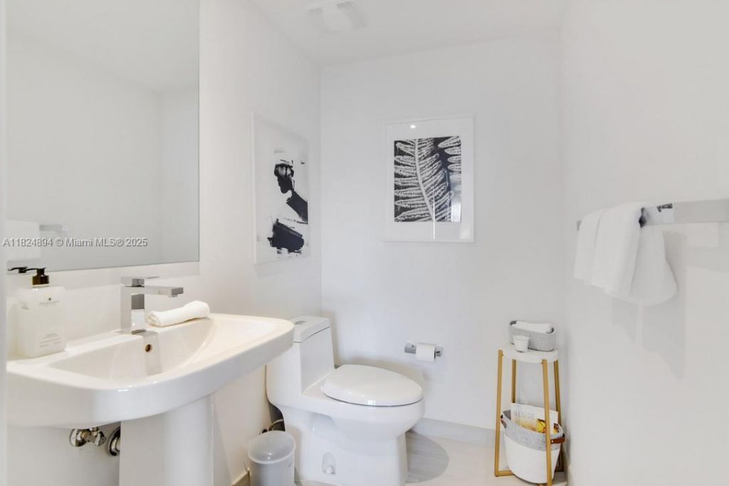 4010 S Ocean Dr, Unit T3708, Hollywood, FL 33019 Photo