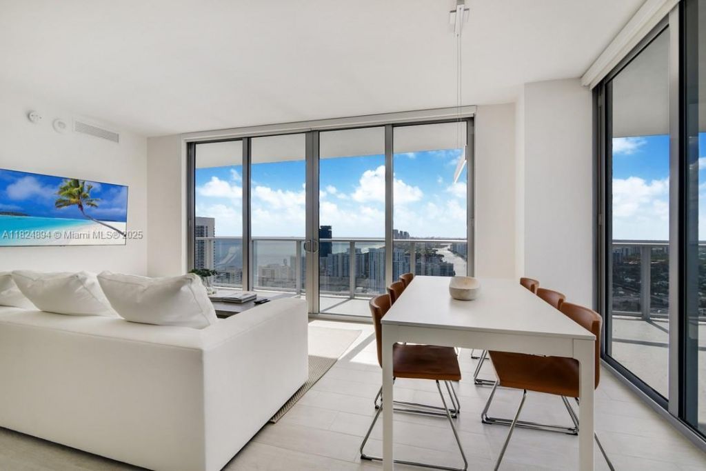 4010 S Ocean Dr, Unit T3708, Hollywood, FL 33019 Photo