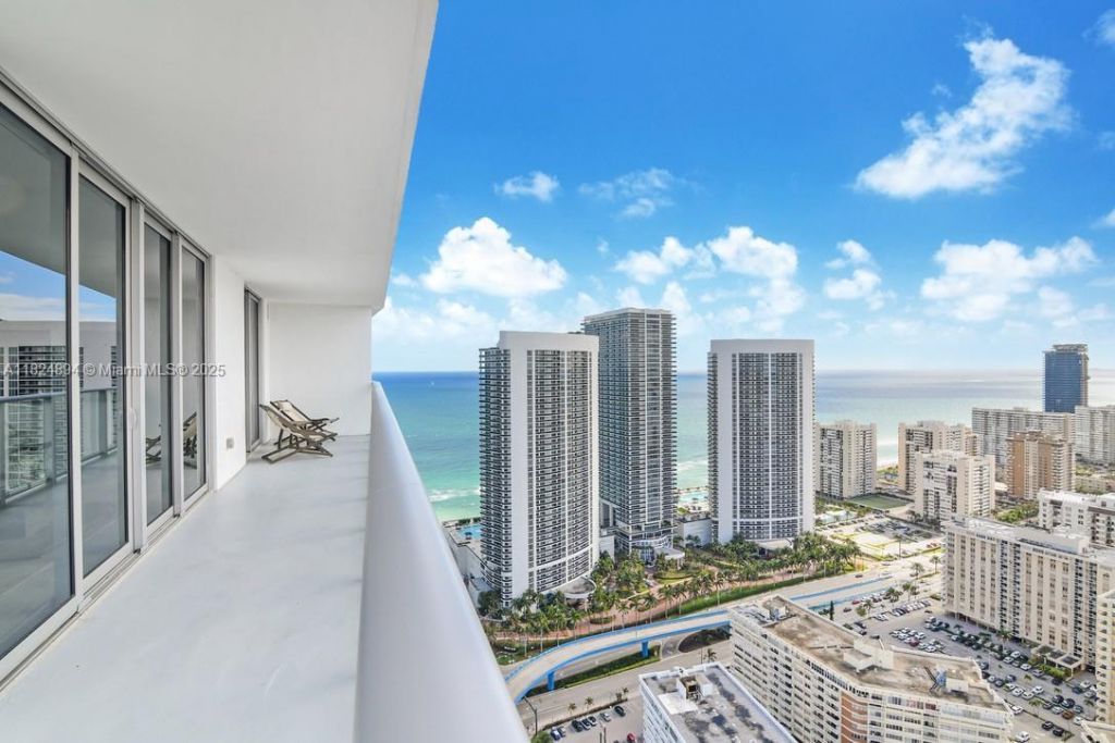 4010 S Ocean Dr, Unit T3708, Hollywood, FL 33019 Photo