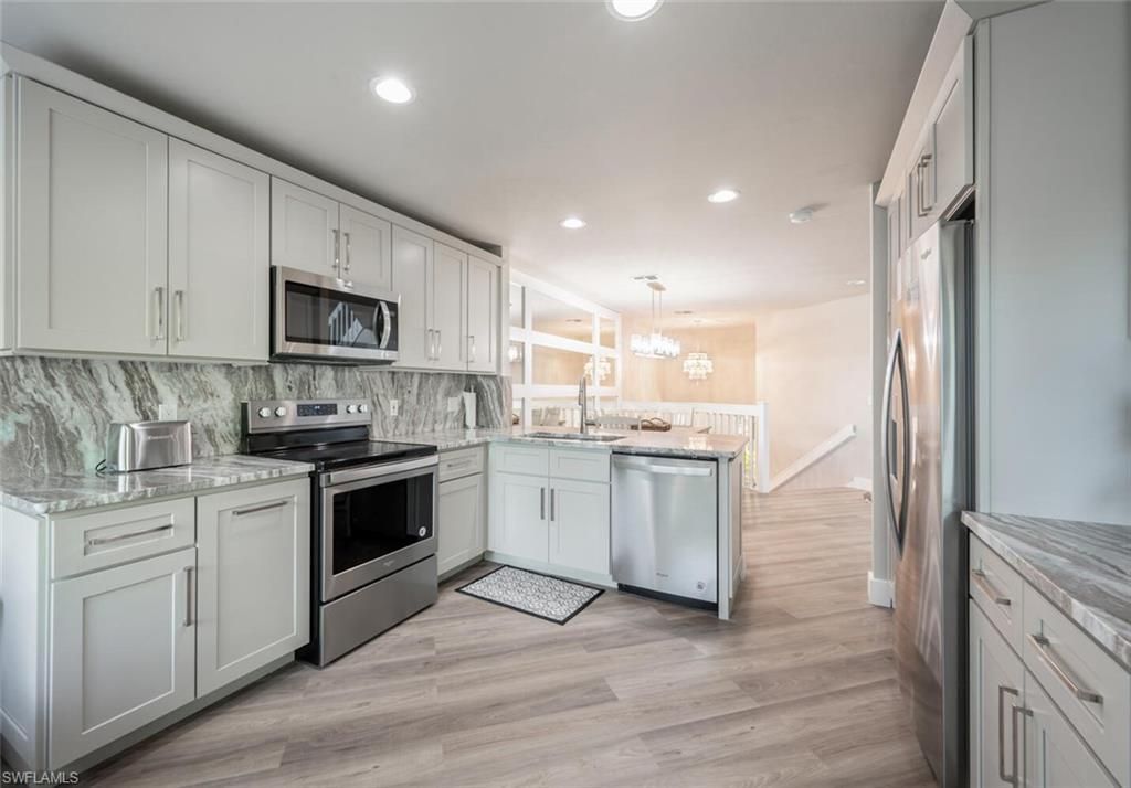 27113 Oakwood Lake Dr, Bonita Springs, FL 34134 Photo