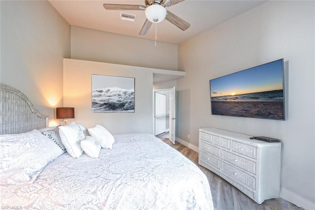 27113 Oakwood Lake Dr, Bonita Springs, FL 34134 Photo