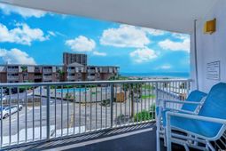 9550 Shore Dr. photo 4