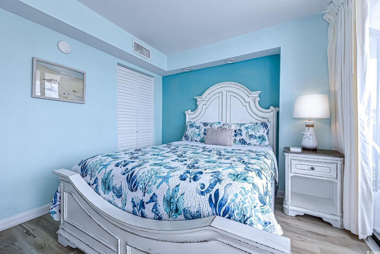 9550 Shore Dr. Photo 21