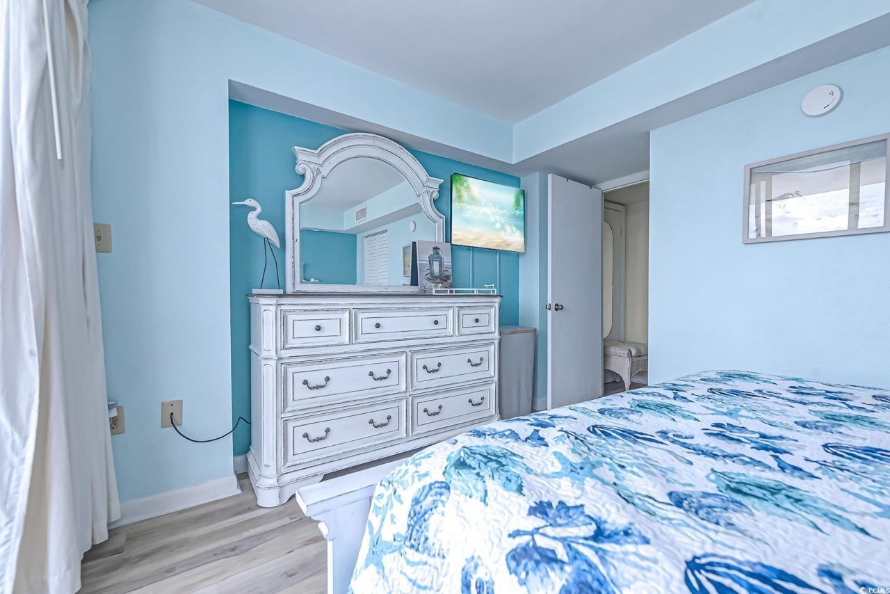 9550 Shore Dr. Photo 22