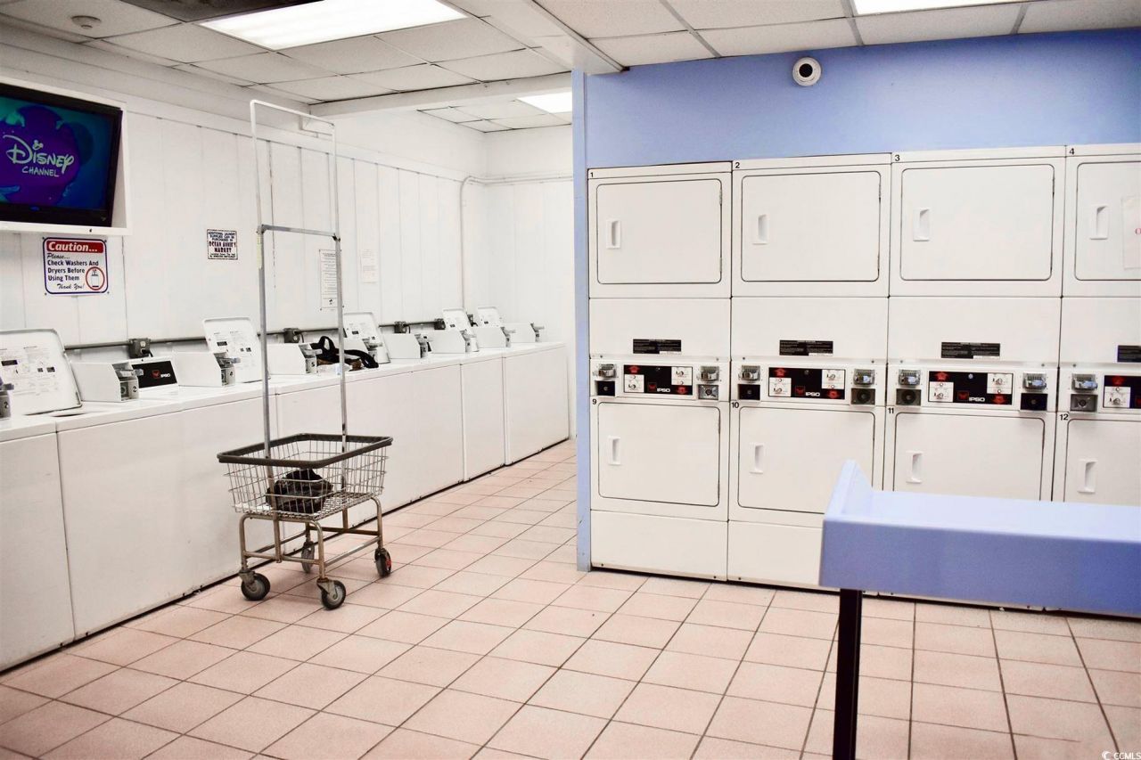 9550 Shore Dr. Photo 35