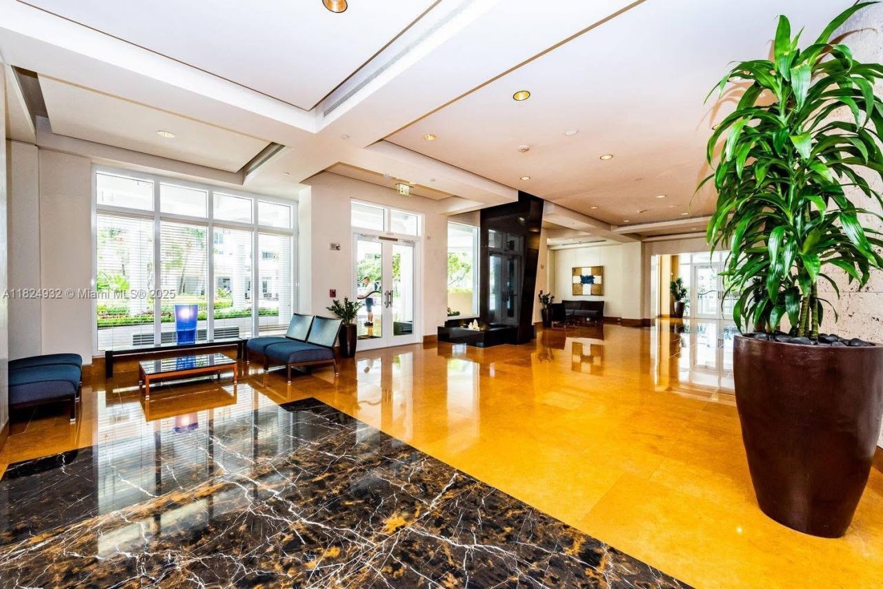 801 Brickell Key Blvd, Unit 807, Miami, FL 33131 Photo