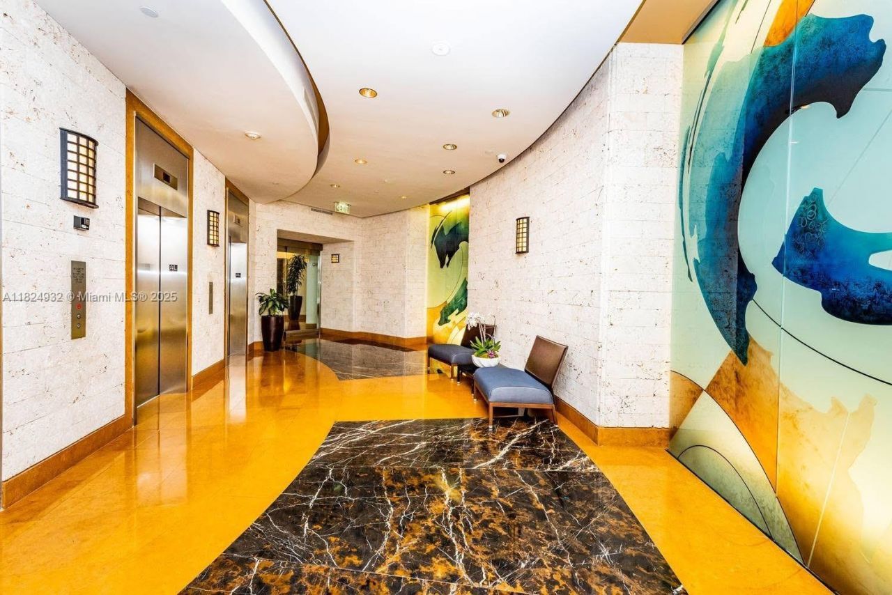 801 Brickell Key Blvd, Unit 807, Miami, FL 33131 Photo