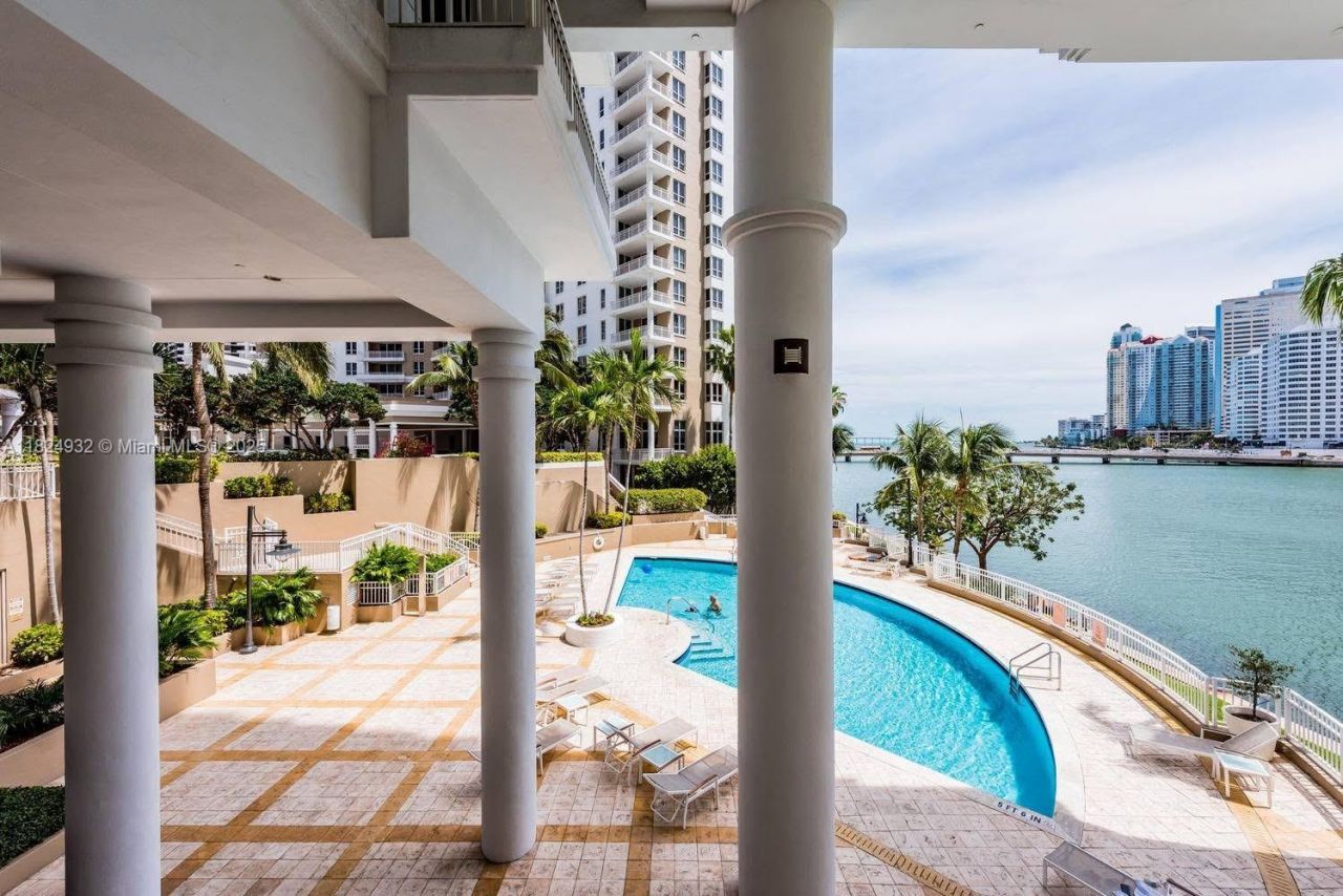 801 Brickell Key Blvd, Unit 807, Miami, FL 33131 Photo