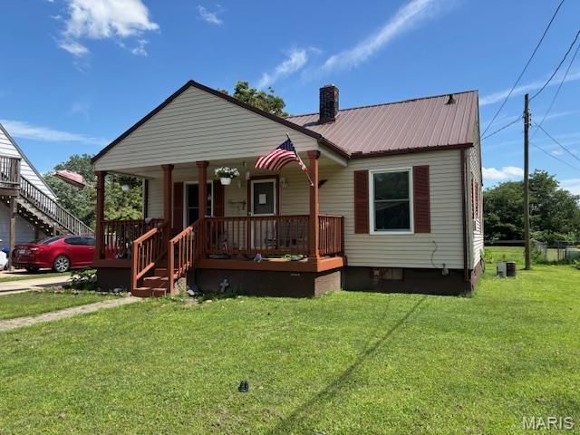 929 Lake Street, Sikeston, MO 63801 Main Photo