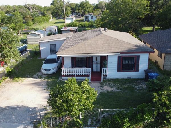 2434 Delgado, San Antonio, TX 78228