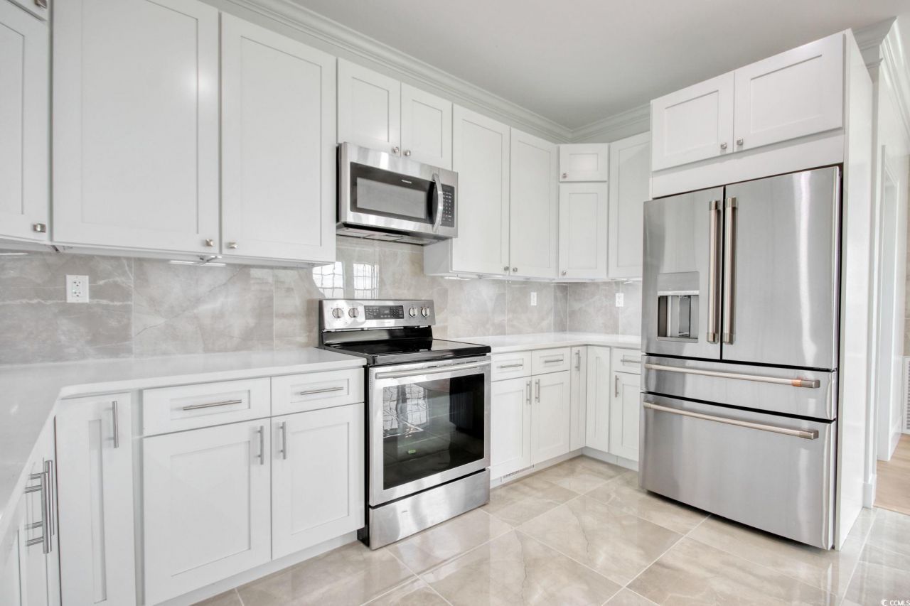 125 Oak Bay Dr. Photo 10