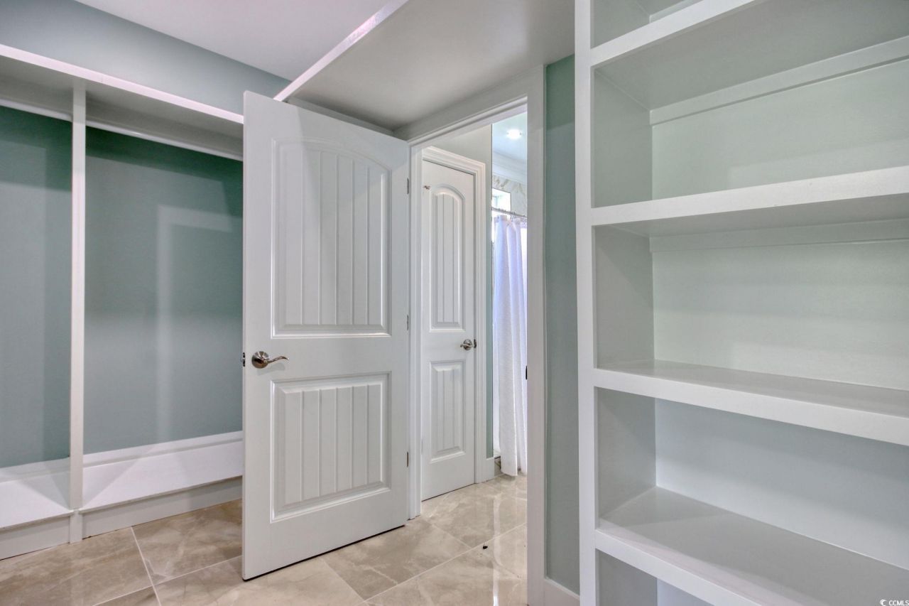 125 Oak Bay Dr. Photo 17