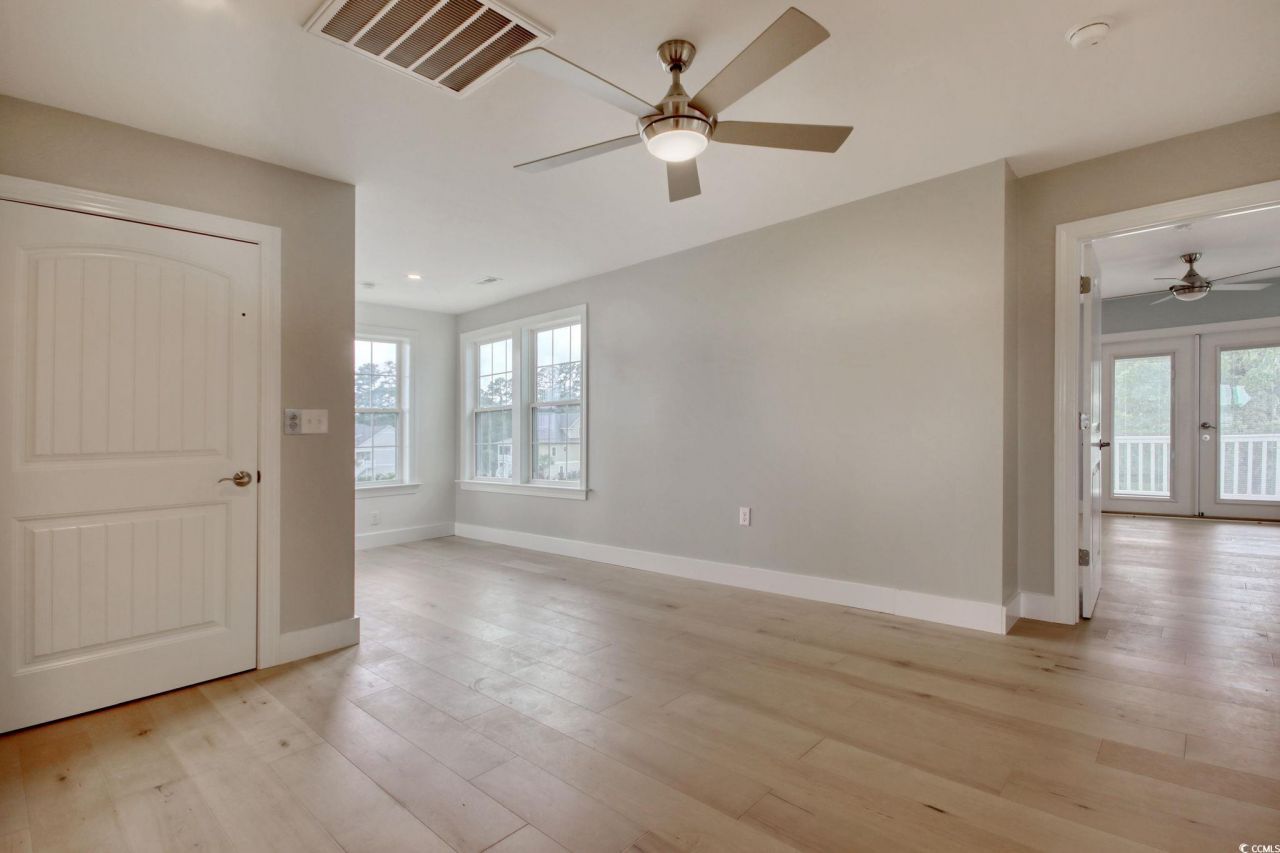 125 Oak Bay Dr. Photo 24