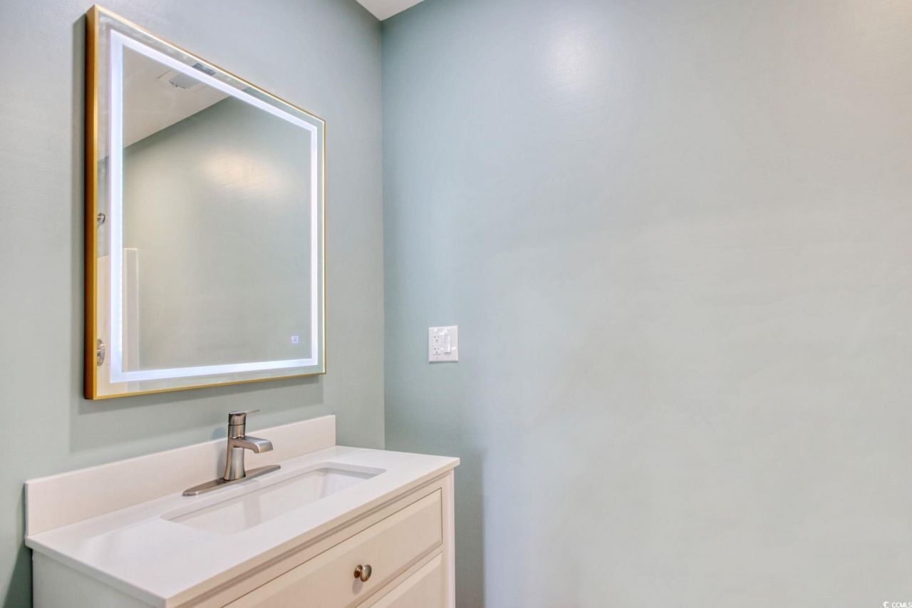 125 Oak Bay Dr. Photo 26