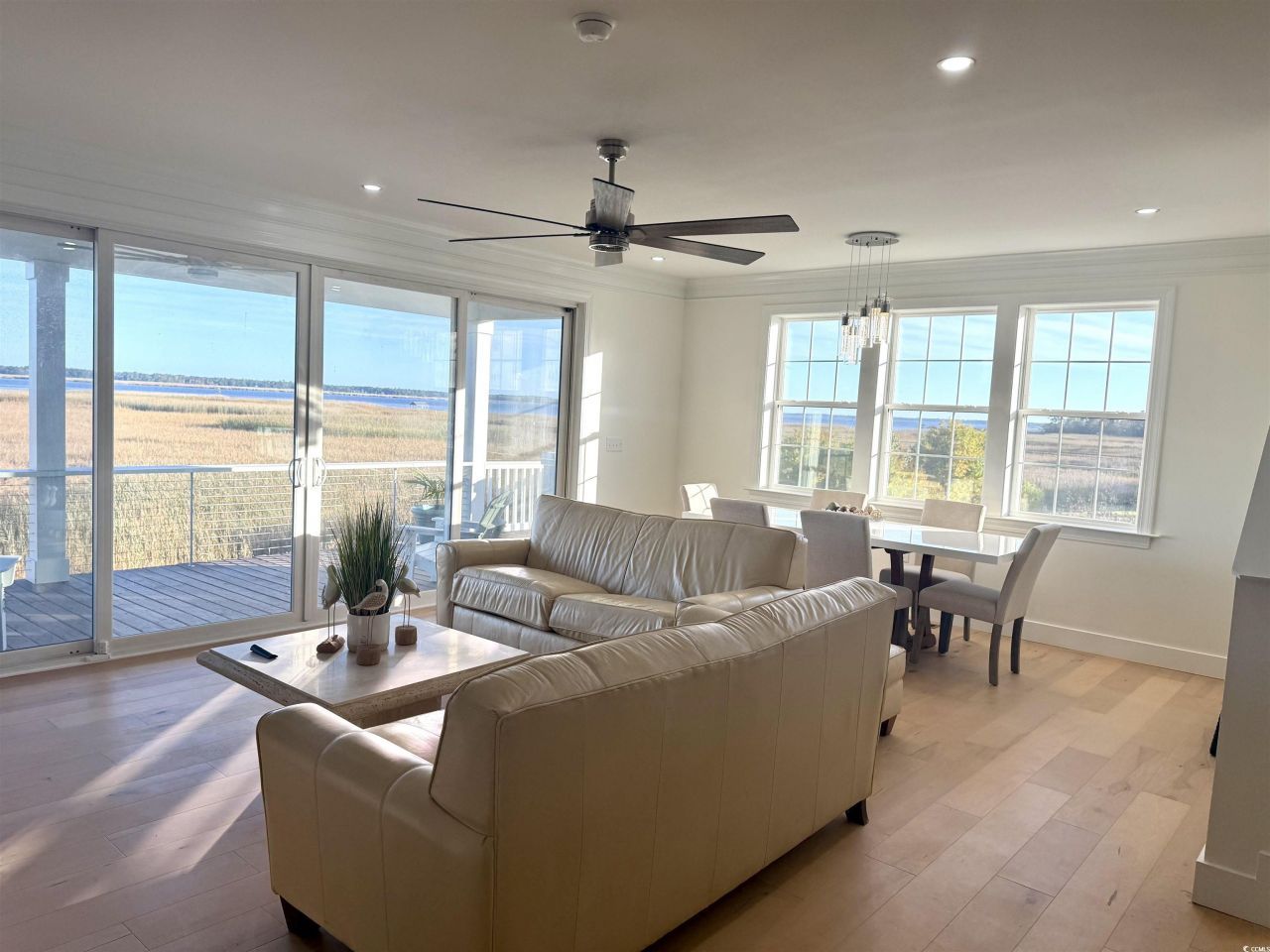 125 Oak Bay Dr. Photo 9