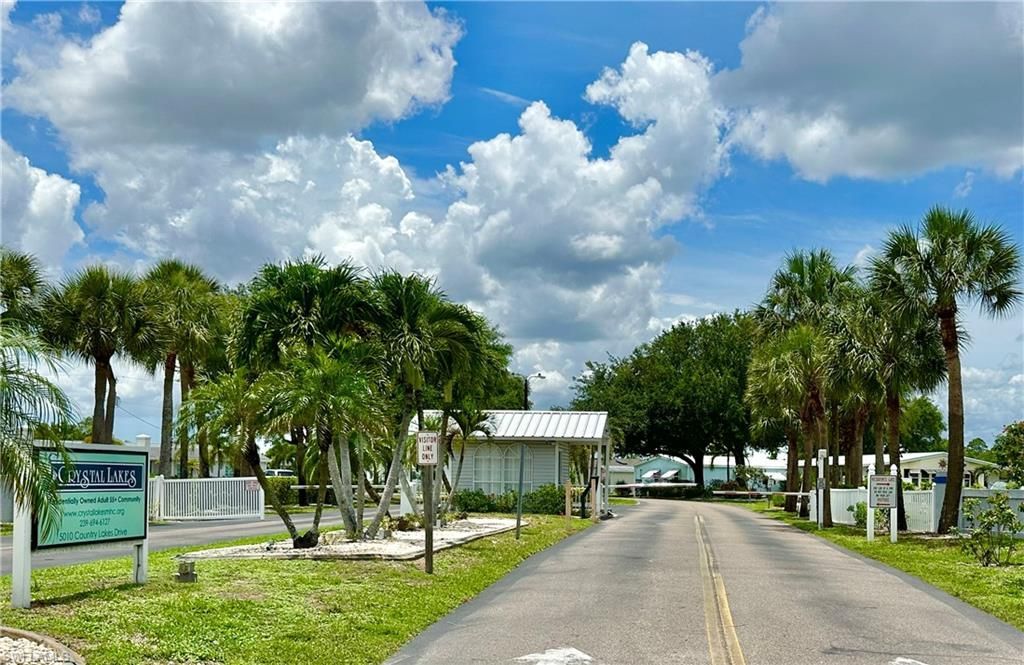 5121 Fiddleleaf Dr, Fort Myers, FL 33905 Photo