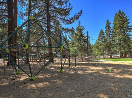 1181 Ski Run Boulevard, South Lake Tahoe, CA 96150 Photo
