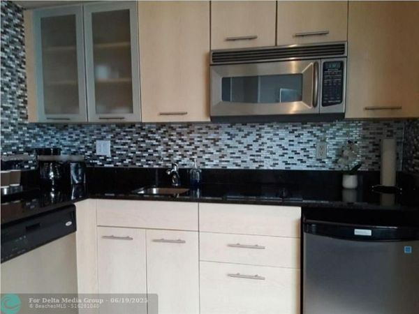 2670 E Sunrise Blvd, Unit 1105, Fort Lauderdale, FL 33304