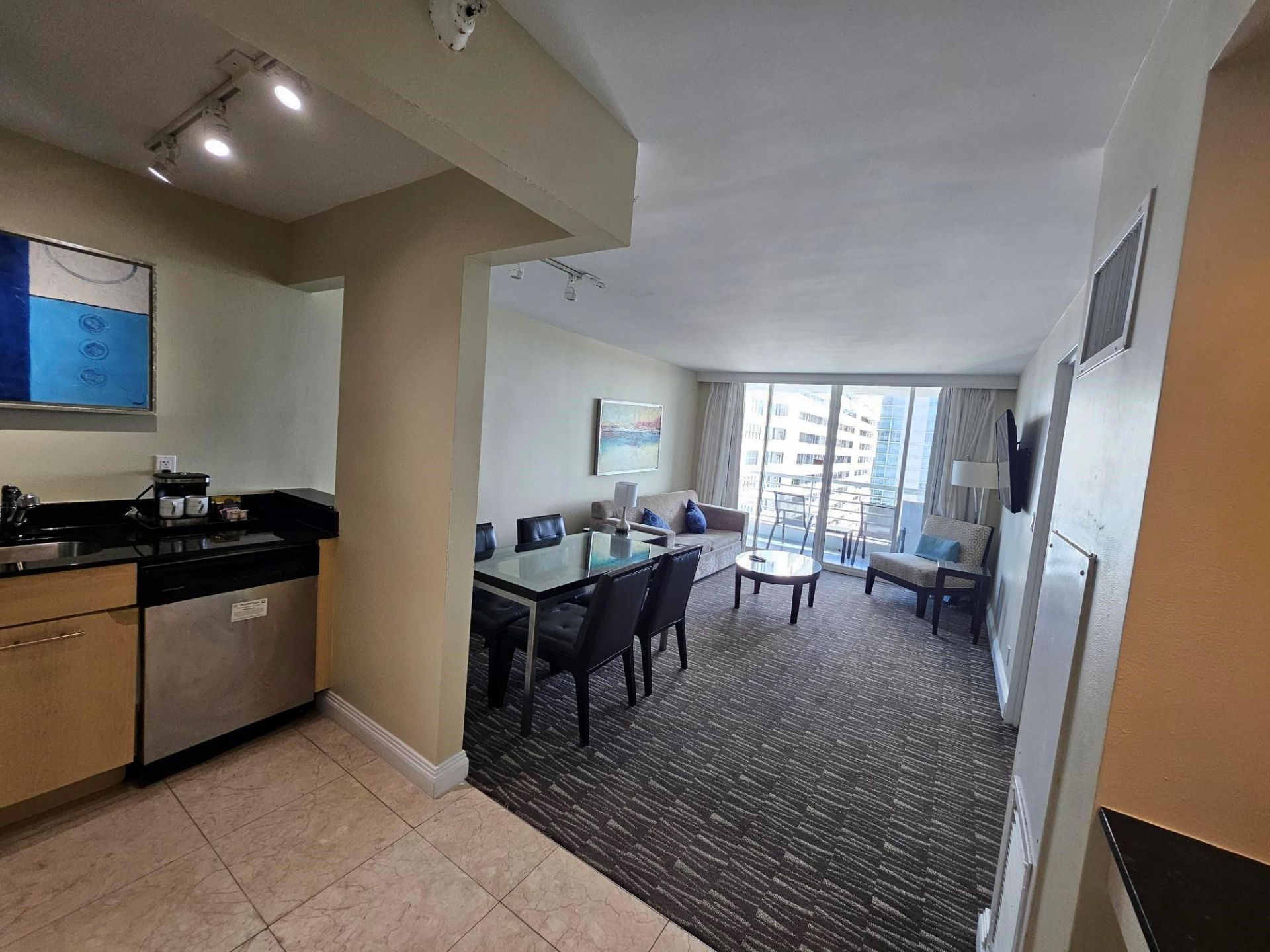 2670 E Sunrise Boulevard, Unit 1105, Fort Lauderdale, FL 33304 Photo