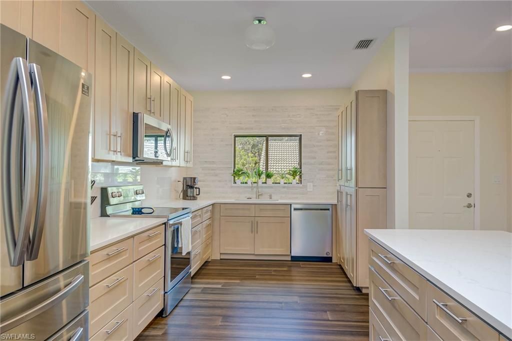 303 Arbor Lake Dr, Unit 3-102, Naples, FL 34110 Photo