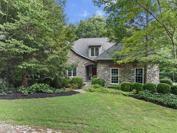 453 Mount John Loop, Townsend, TN 37882