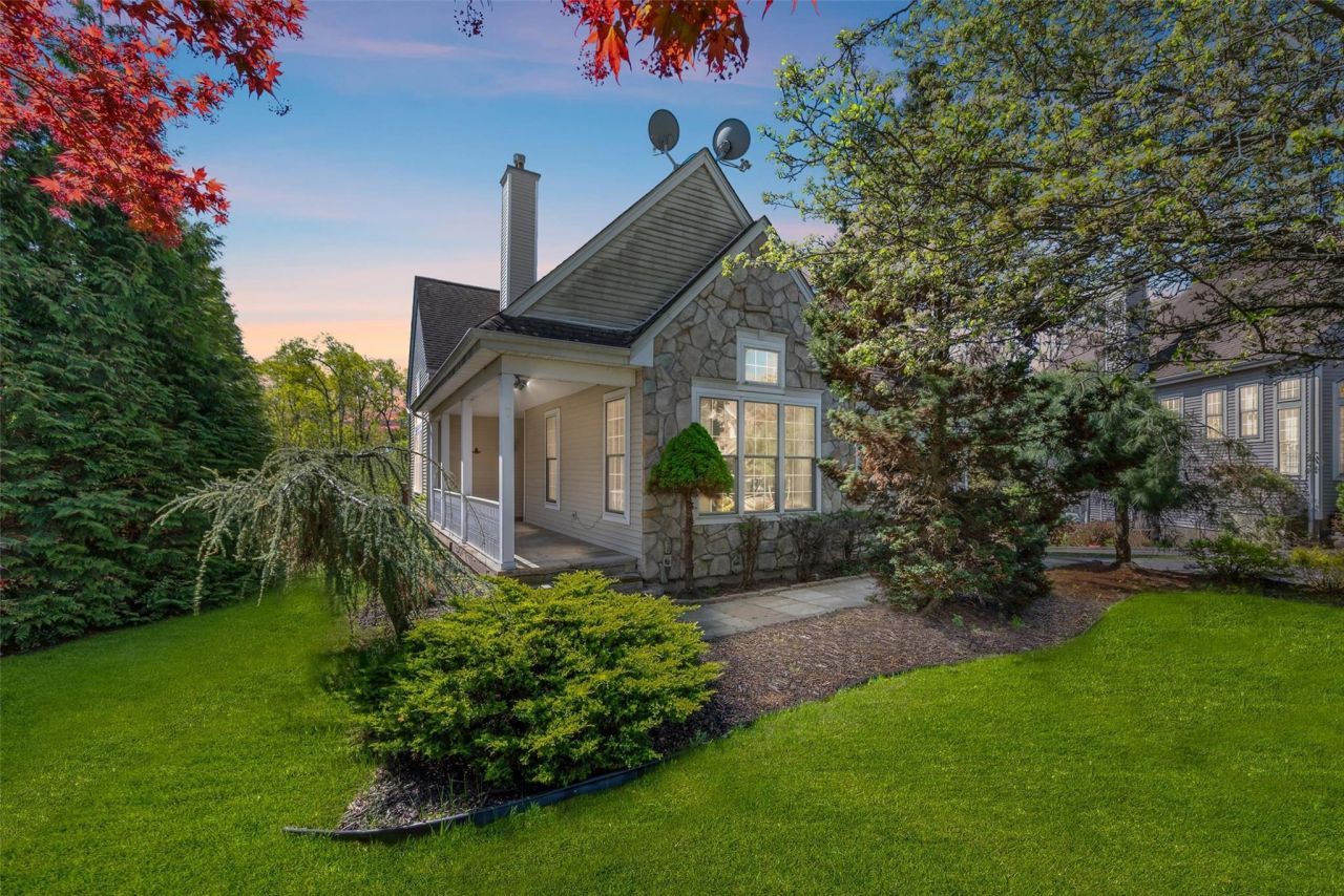 7 Paisley Court, Highland Mills, NY 10930 Main Photo