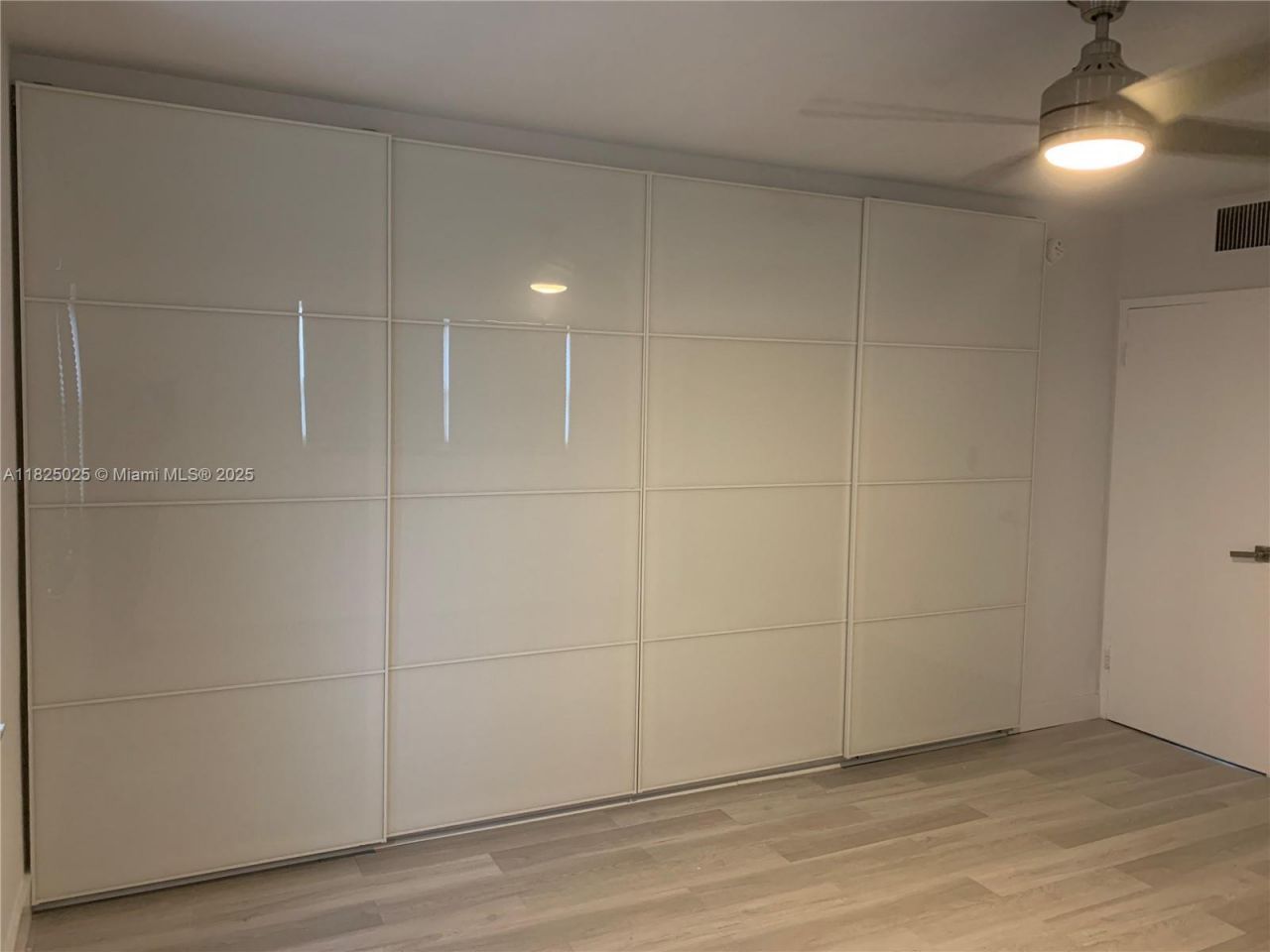 2555 NE 11th St, Unit 509, Fort Lauderdale, FL 33304 Photo