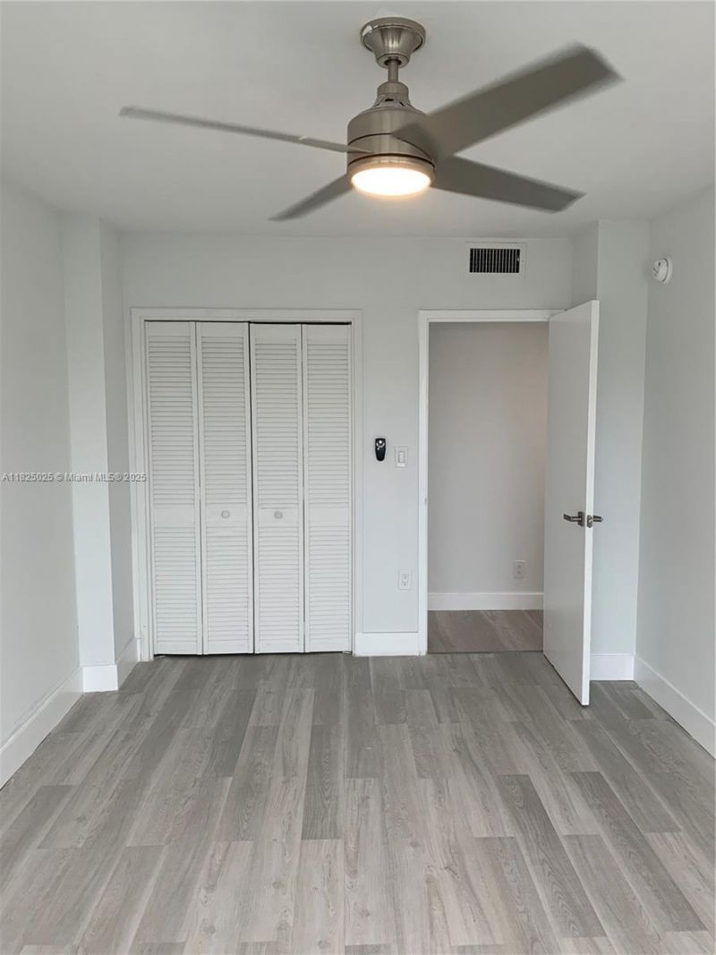 2555 NE 11th St, Unit 509, Fort Lauderdale, FL 33304 Photo