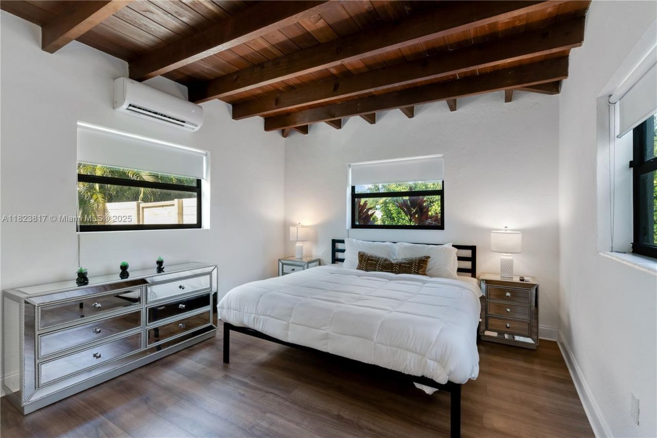 11534 NE 13th Ave, Miami, FL 33161 Photo