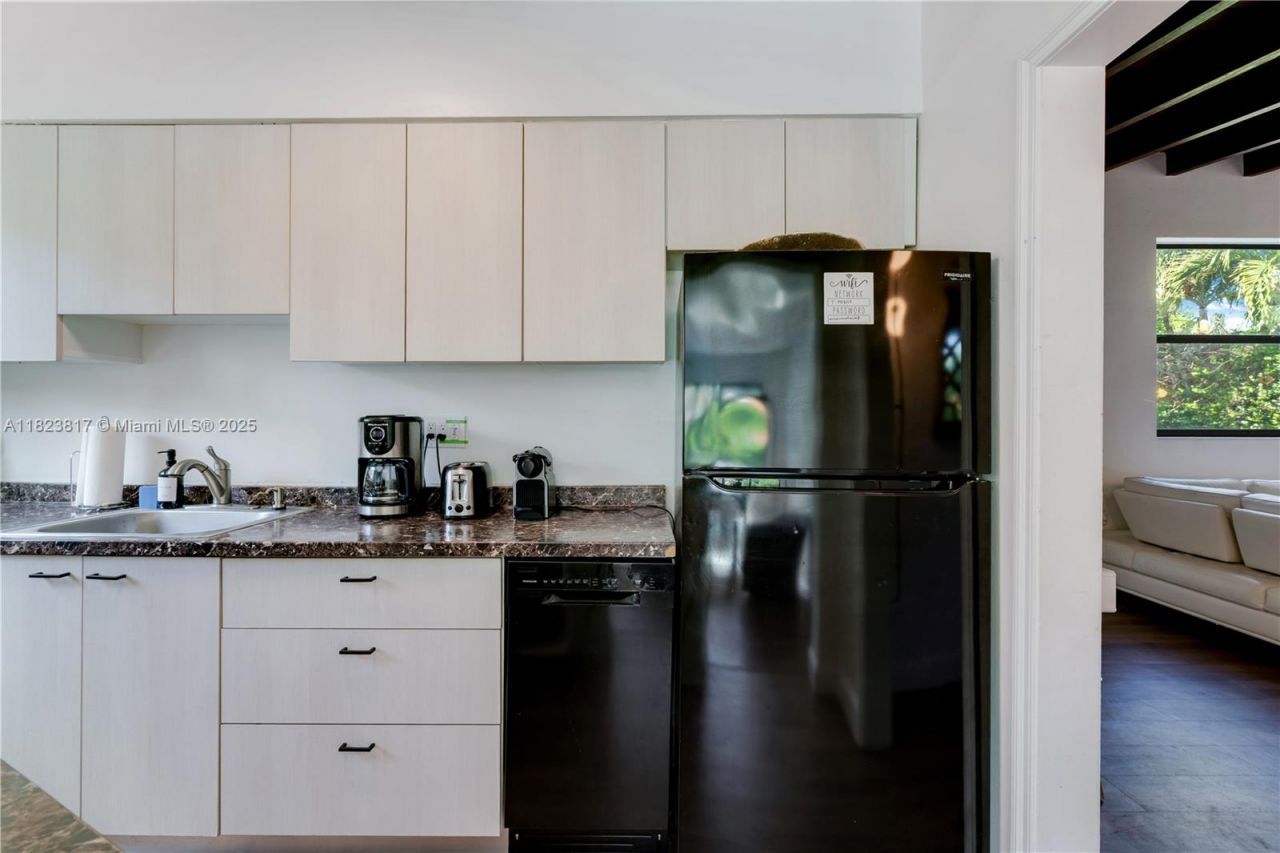 11534 NE 13th Ave, Miami, FL 33161 Photo