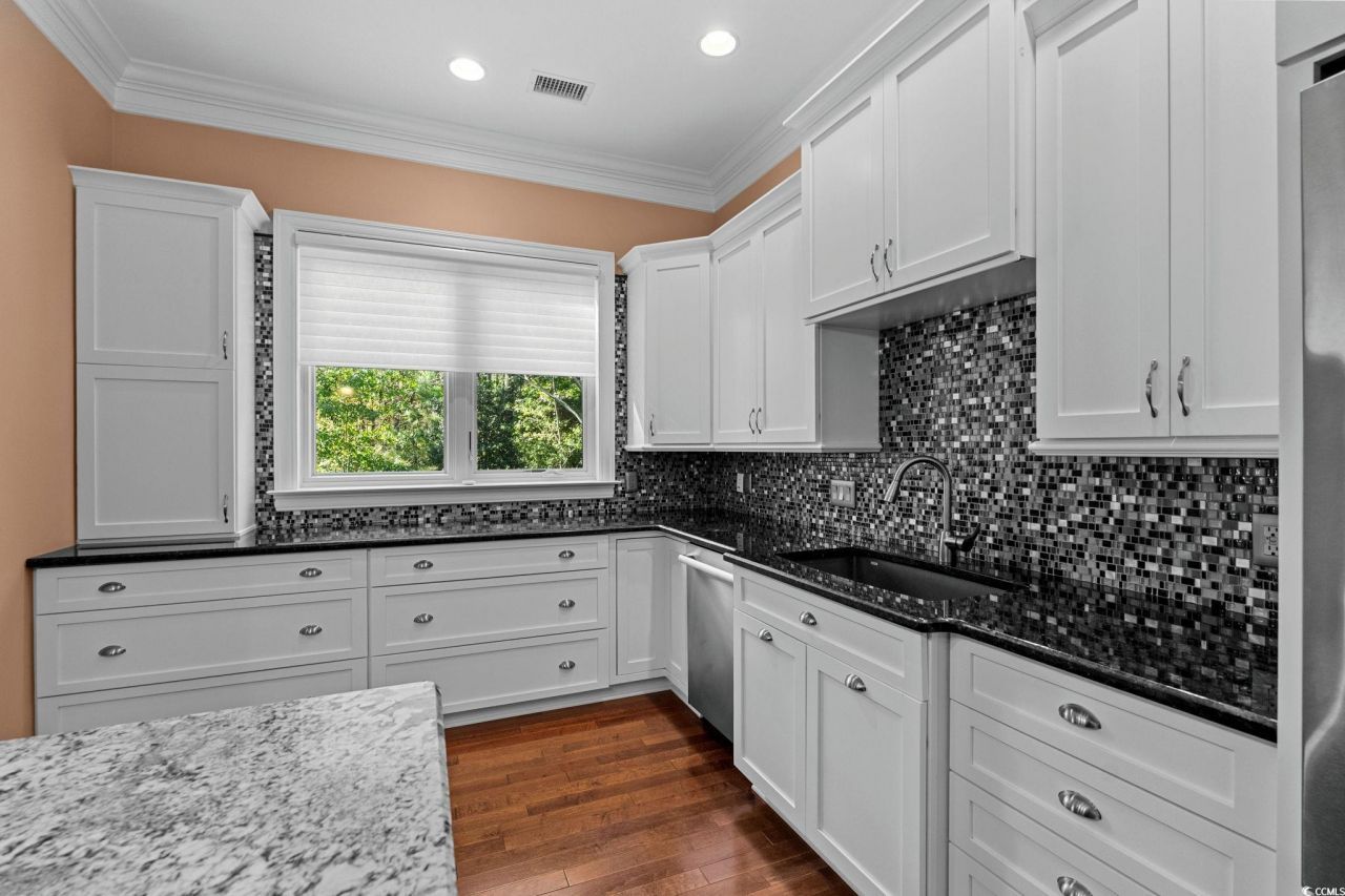 128 Knotty Pine Way Photo 13