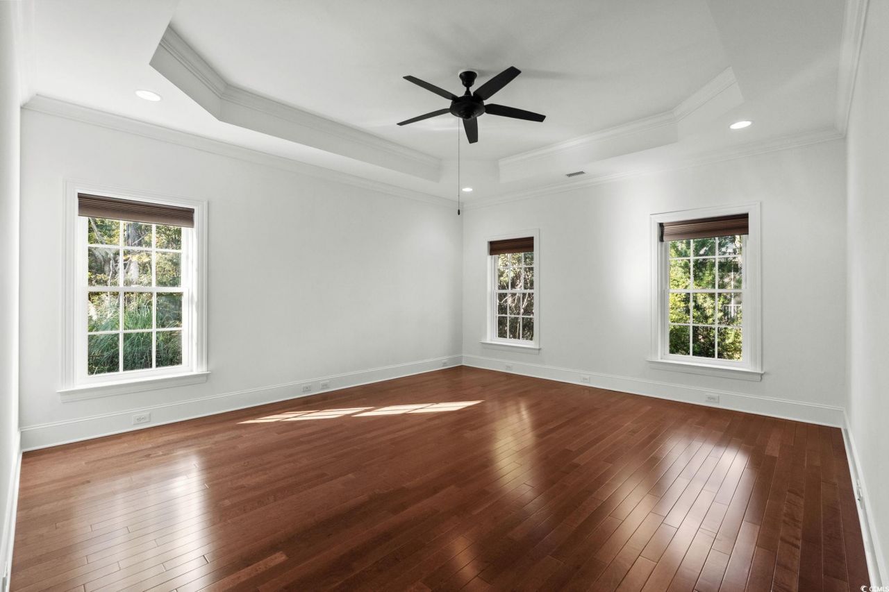 128 Knotty Pine Way Photo 17