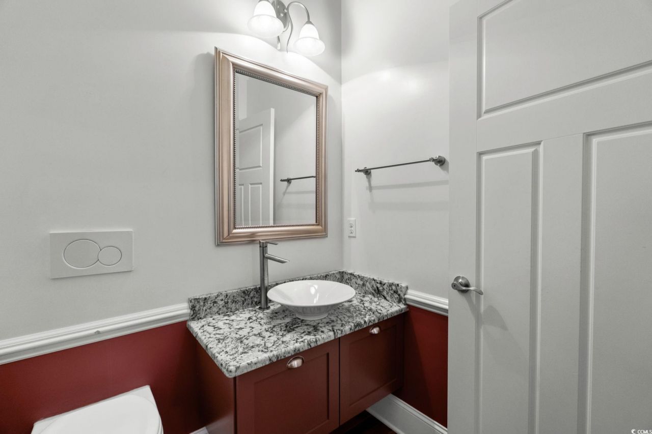 128 Knotty Pine Way Photo 27