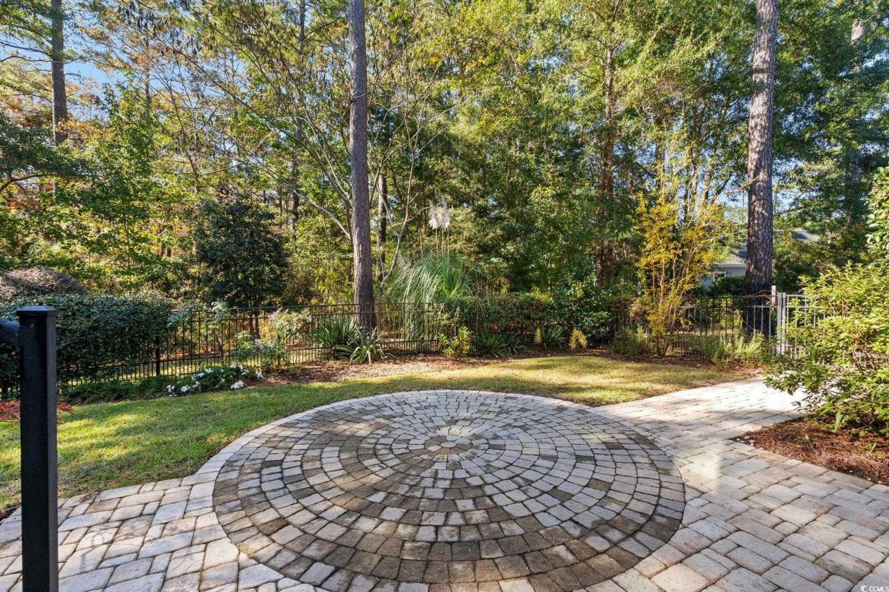 128 Knotty Pine Way Photo 36